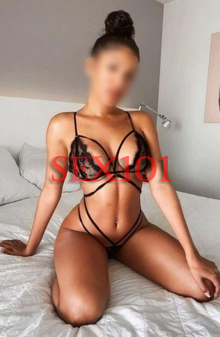 המודל, ביישן, מחפש מאהב