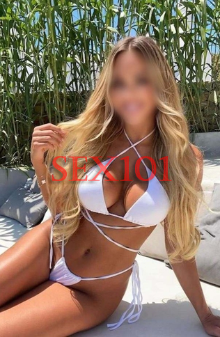 קסום ומפתה, יש לו חיוך סקסי